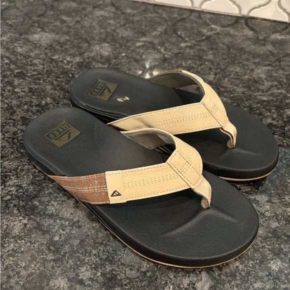 Reef Flip Flops - Picture 1 of 2